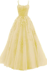 Vestidos de fiesta con bordado rojo, espalda descubierta y corte entallado